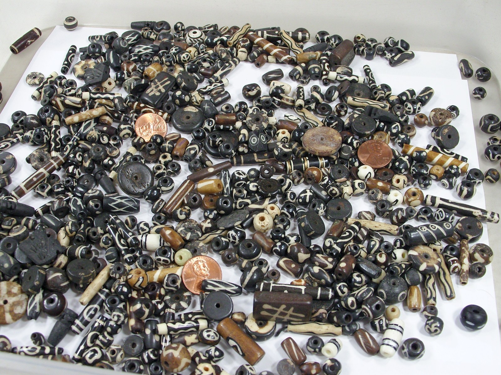 4 Pounds Assorted Water Buffalo Bone Beads / Scrap Pieces / Left Overs Bulk (Z1)