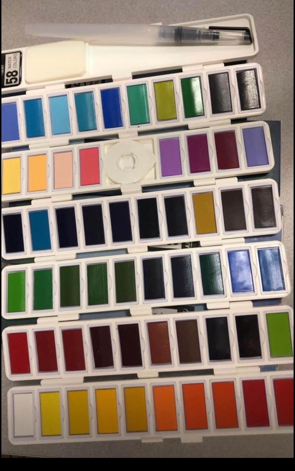58 colors Watercolor Paint Set Assorted Colors with Water Brushes