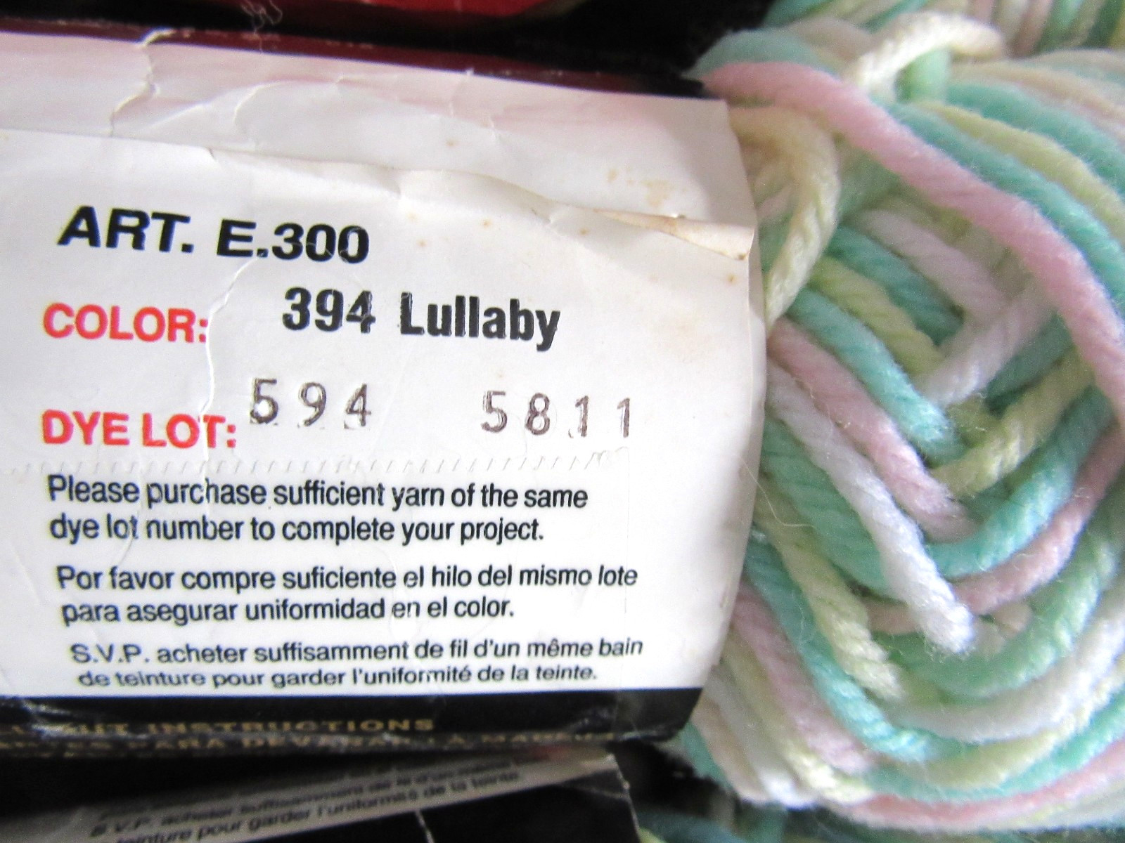 Red Heart Super Saver Variegated Pastels Yarn Lullaby Wintergreen mixed lot