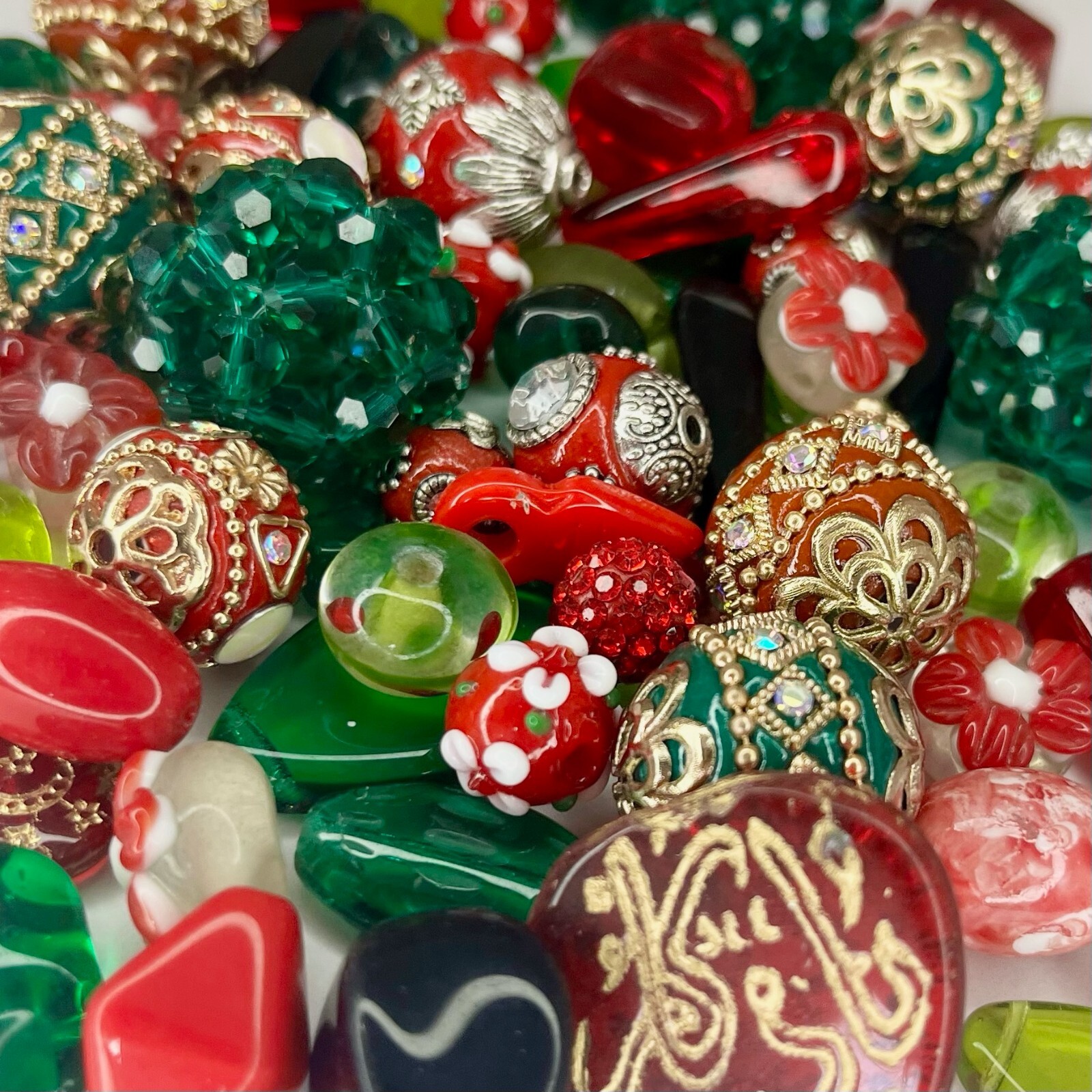 NEW 30 piece “Ruby Rose Garden” Bead Mix by Lilah Ann Beads – Boho, Lampwork