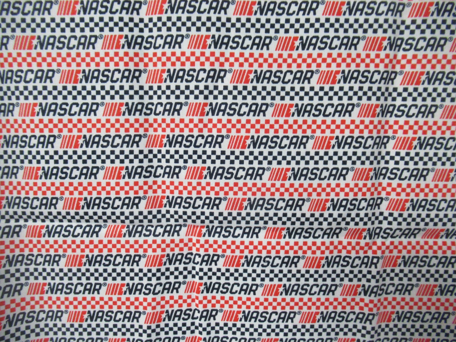 NASCAR Car Auto Racing Red/Black/White Cotton Fabric SBTY X 44″W NEW