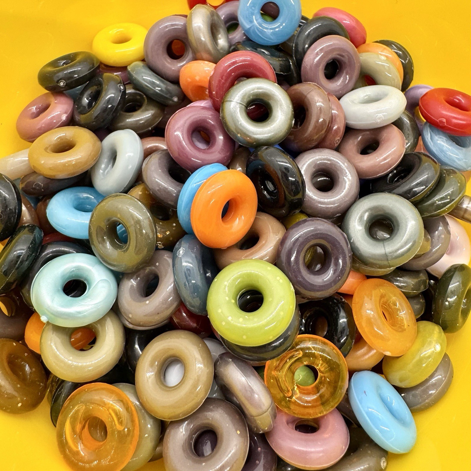 1500 ct Round Donut Acrylic Beads 14MM Multicolor Mix Bulk for Arts & Crafts I
