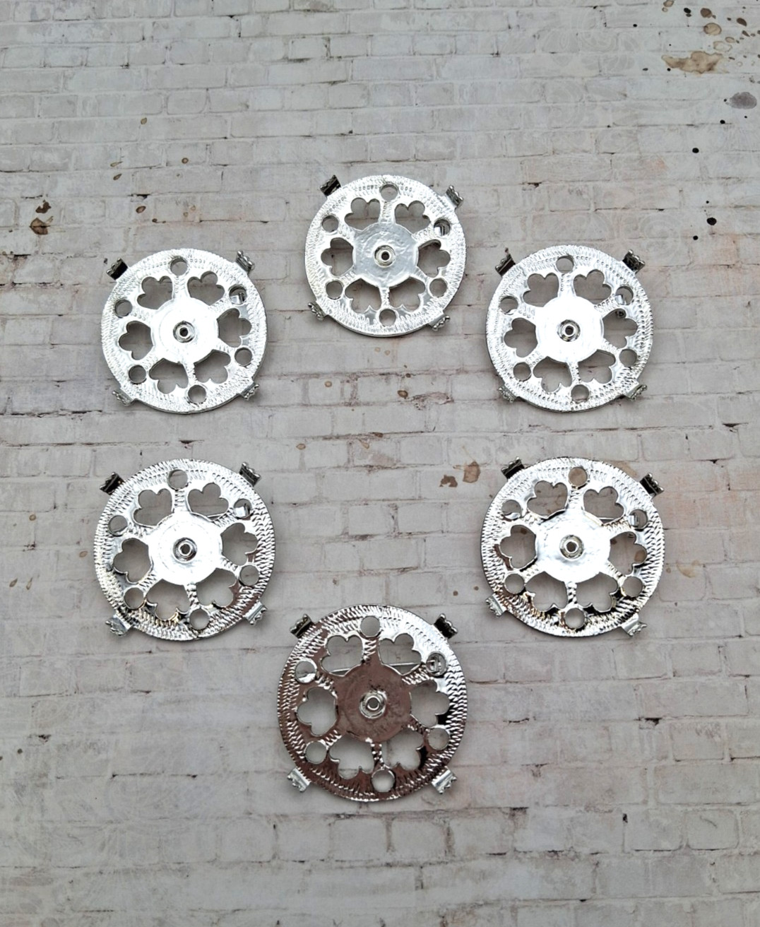 Silver Plated 40 mm Brooch Pinbacks No Stone – lot of 6