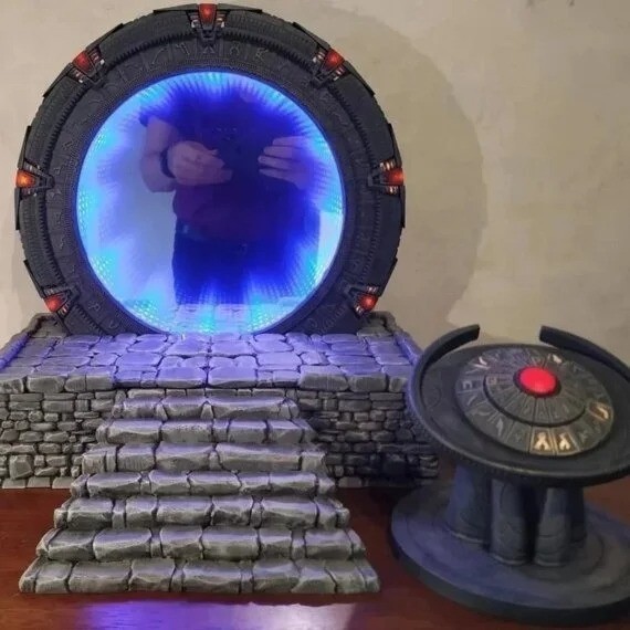 Stargate Luminous Resin Craft Decoration, Film Collection Gifts, Home Decoration