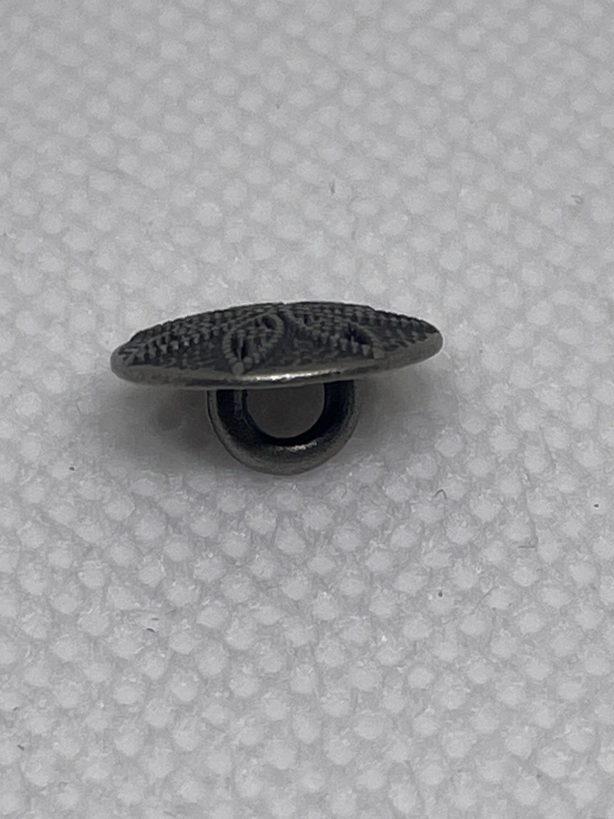 Star Anise Pierced Carved Gunmetal Color Shank Replacement Button Size 1/2″ M13