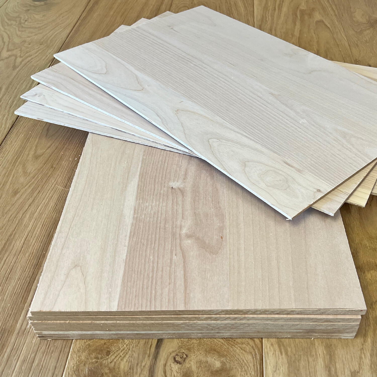 1/8″ Plywood Real Wood Veneered Panels for Crafts, Laser & Engraving
