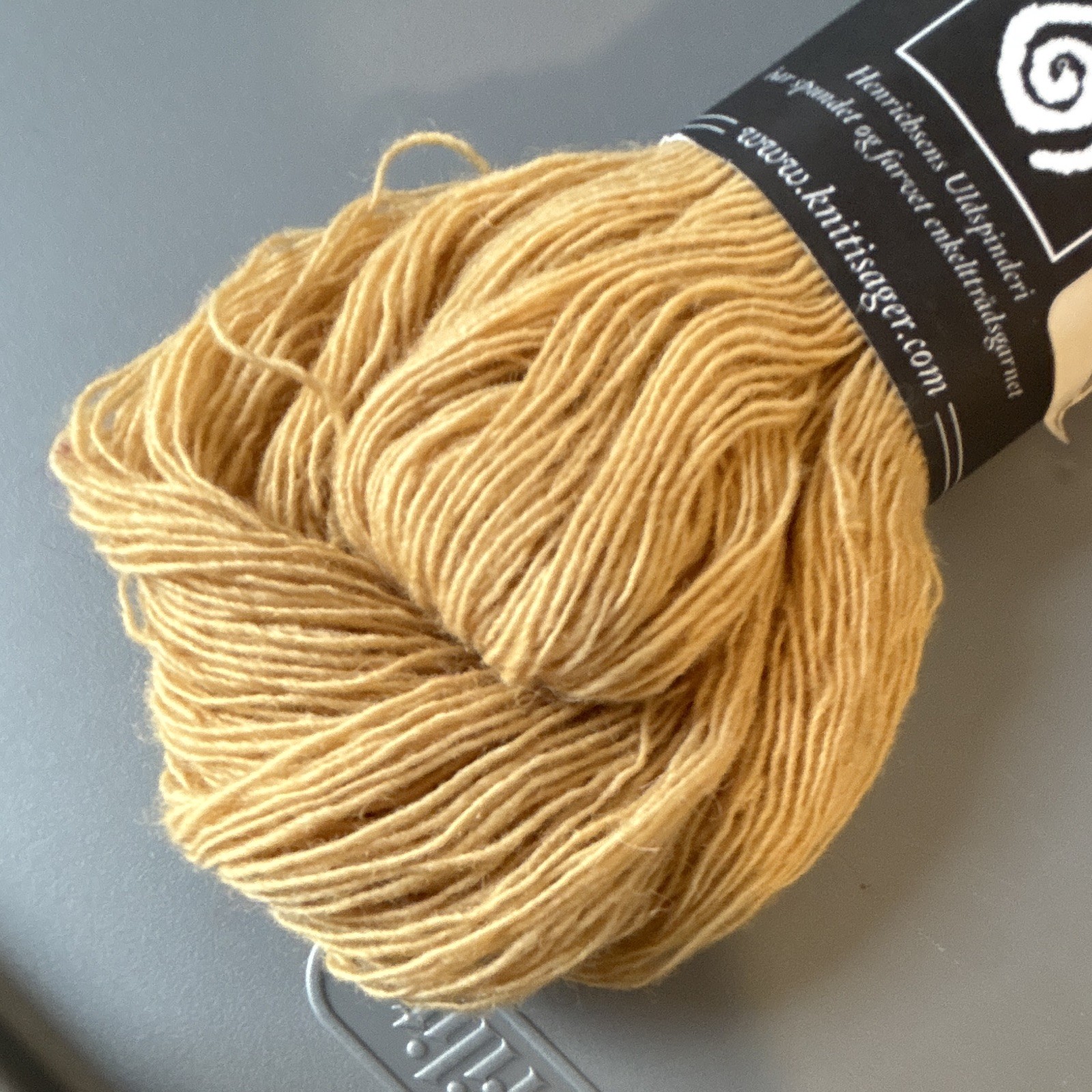 Isager Spinni 100% Wool Super Fine/Sock Wool Yarn Skein Tan Color 59 420417