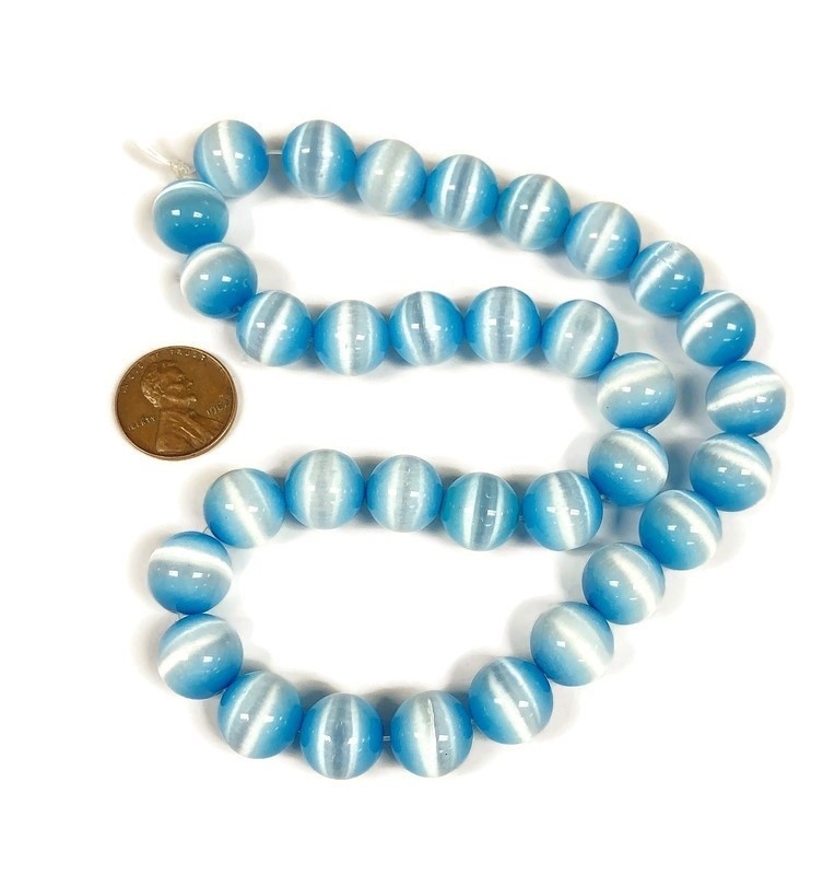 30 Cat’s Eye Fiber Optic Glass Light Carpi Blue 12mm. Smooth Round Beads 2618