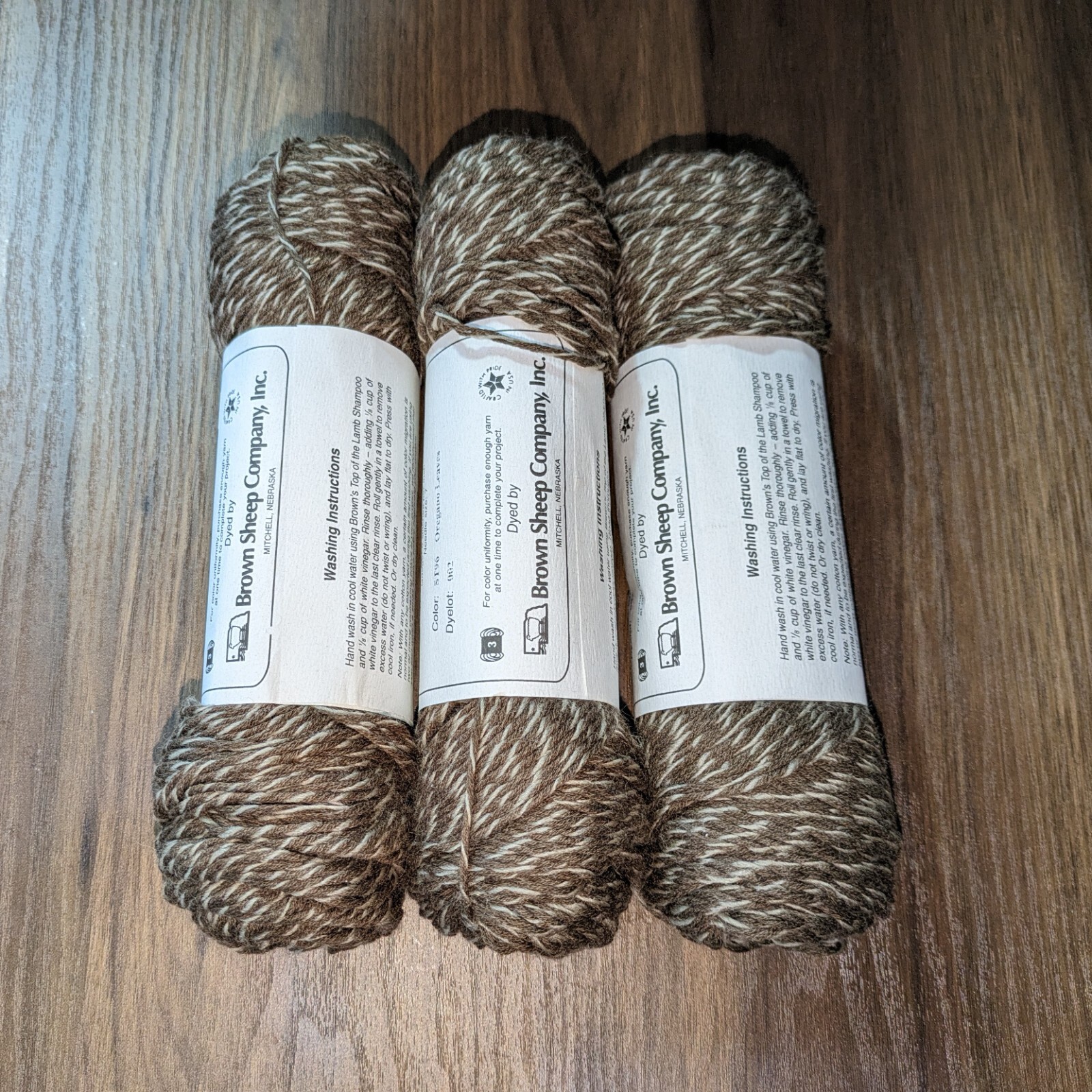 Serendipity Tweed Oregano Leaves Wool Blend 3 Skeins 100g 210yds