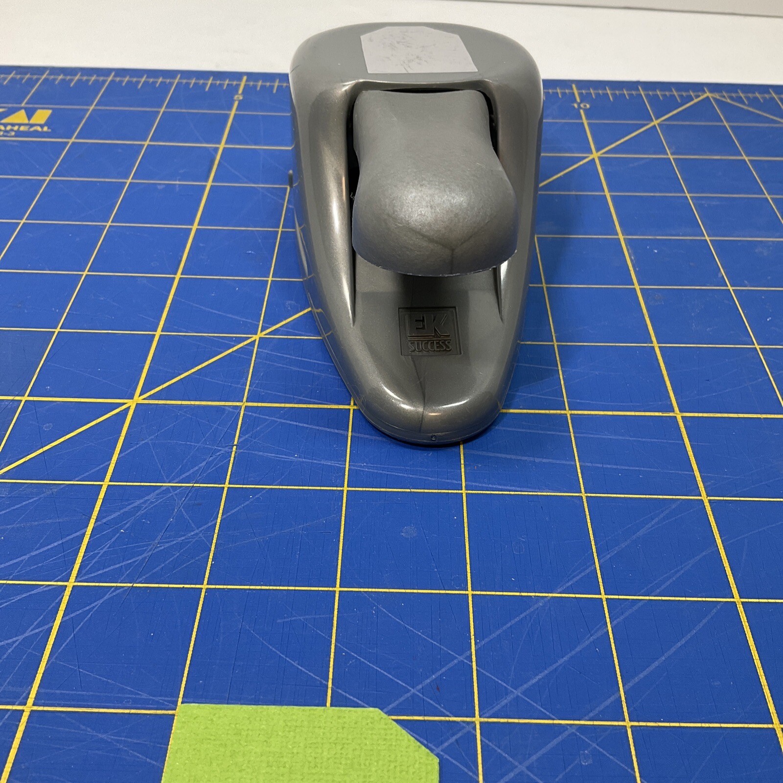 EK Success Tag Paper Punch Paper Shapers Whale Tail 1”x 1 3/4”
