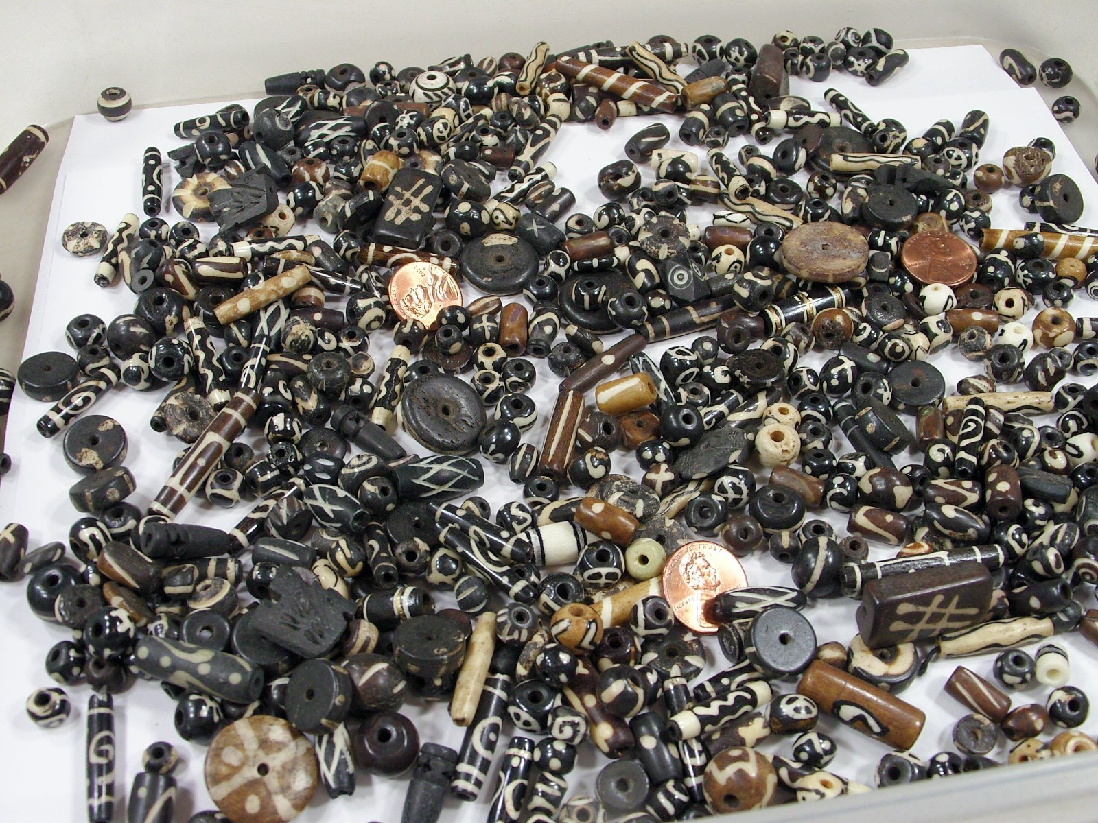 4 Pounds Assorted Water Buffalo Bone Beads / Scrap Pieces / Left Overs Bulk (Z1)