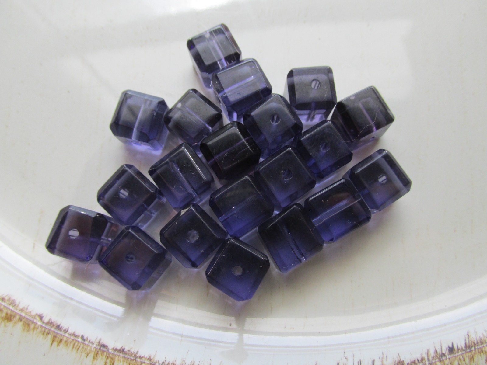 Vintage Glass Spacer Beads Faceted Violet Cube 10x10mm 38pcs