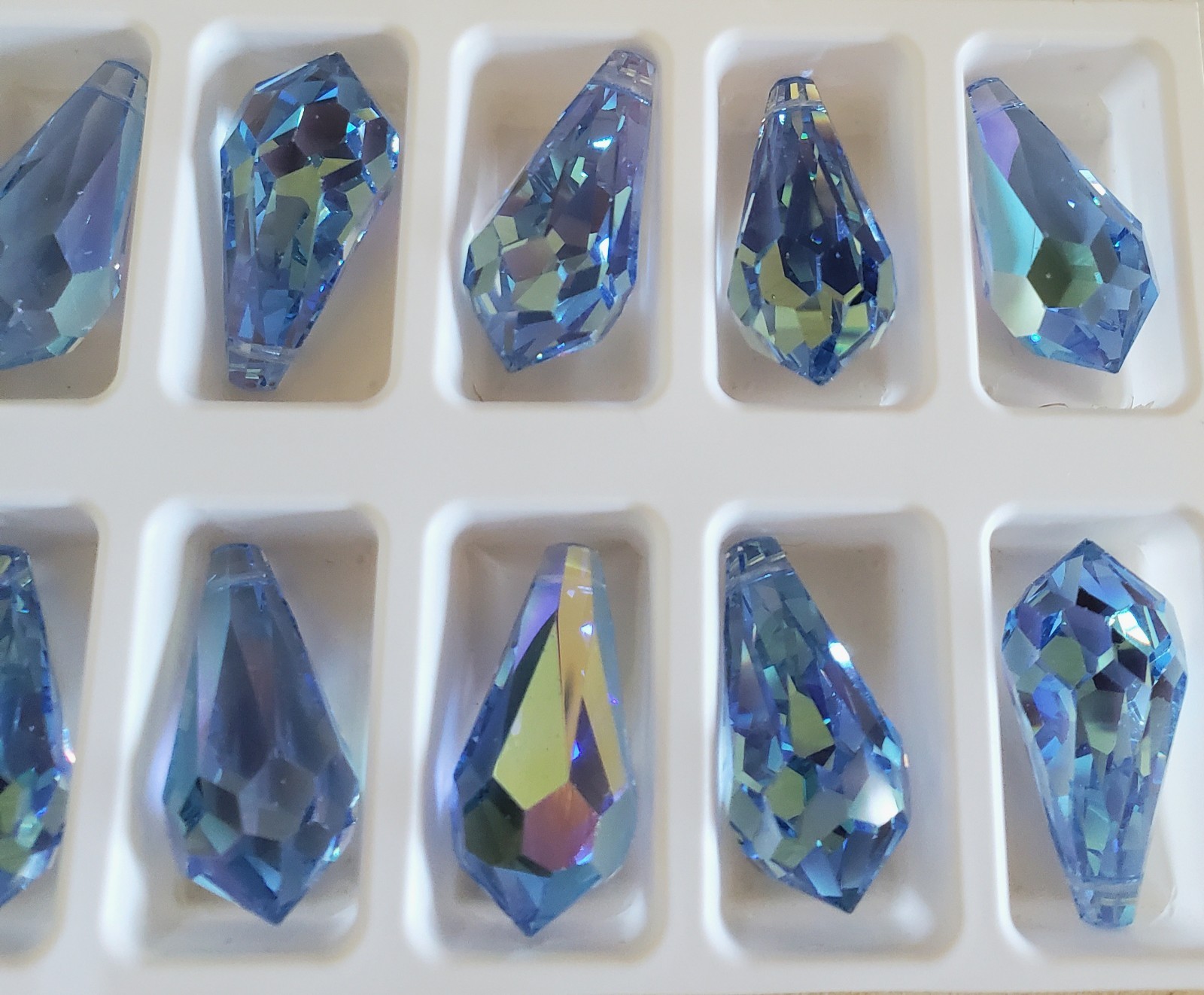 Vintage Swarovski 6000 28x14mm Teardrop Pendant Light Sapphire AB (1pc)