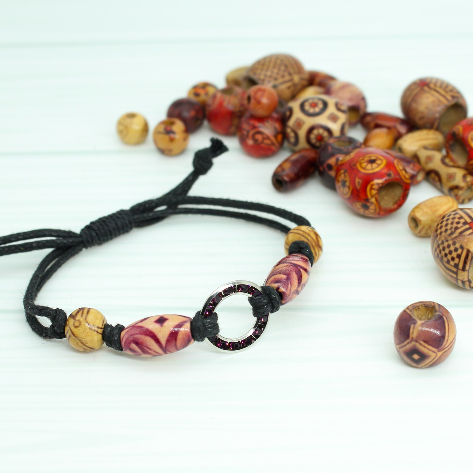 500 Wooden Beads for Jewelry Making – Painted Assorted African Beads