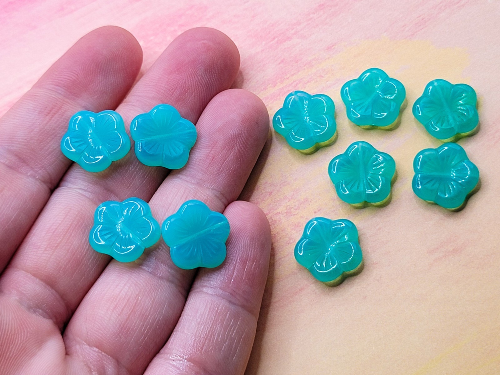 14mm Flower Uranium Glass Beads Green Opal Czech Pressed Glass 10pcs