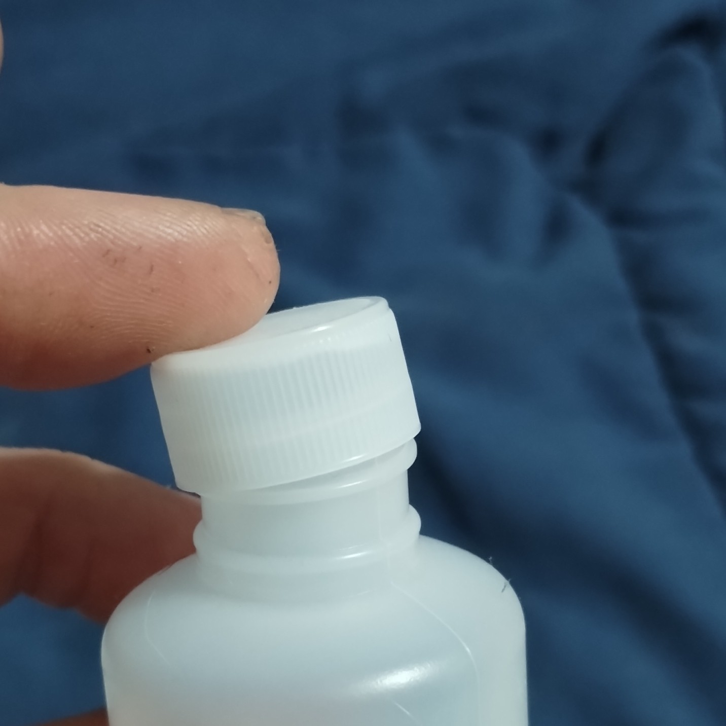 20 Clear 50ml Plastic Bottles with Screw Caps Graduated
