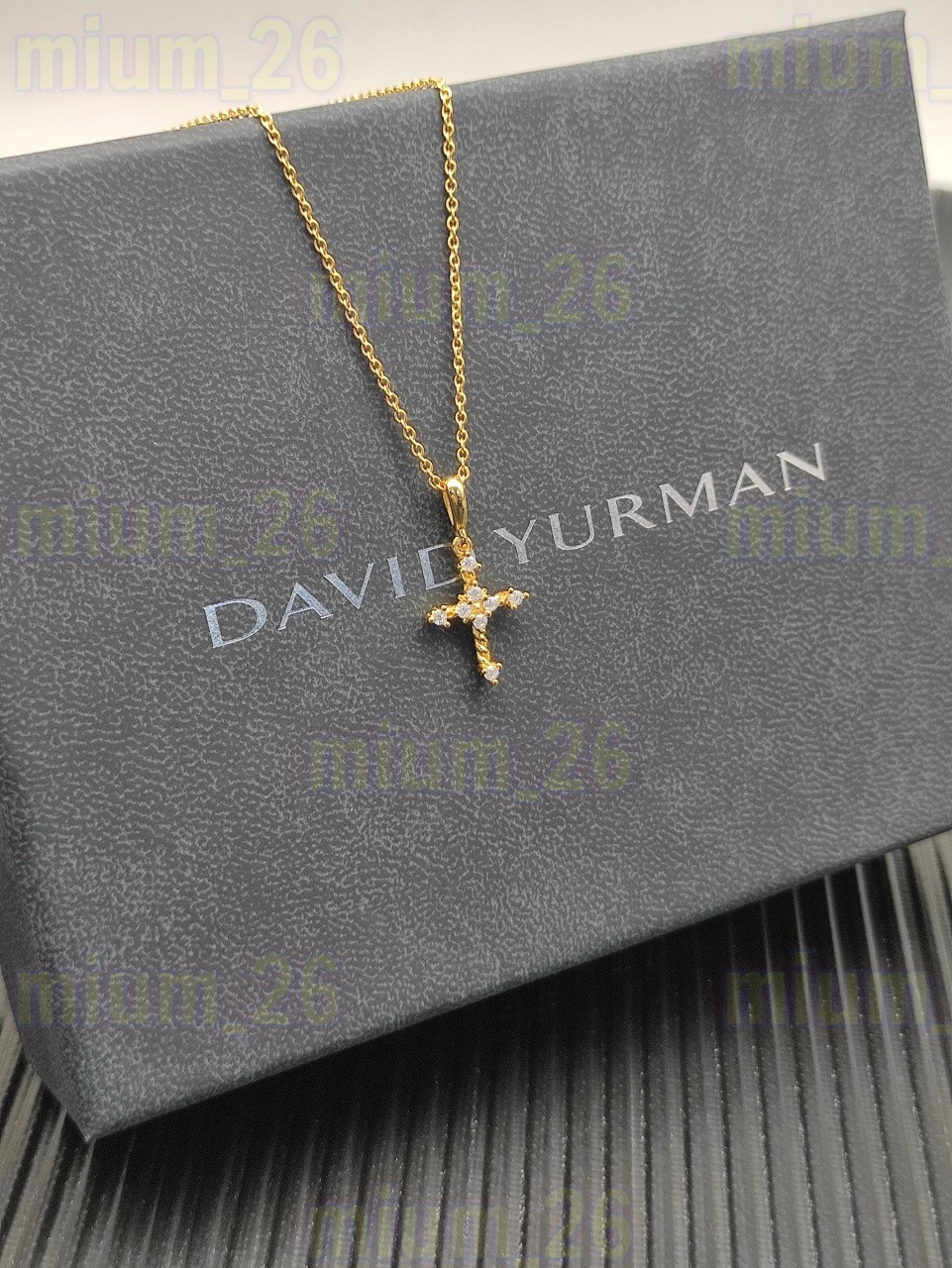 NewDAVlD.YurmanGold.Diamond Small Modern Cross Pendant Necklace with Pouch