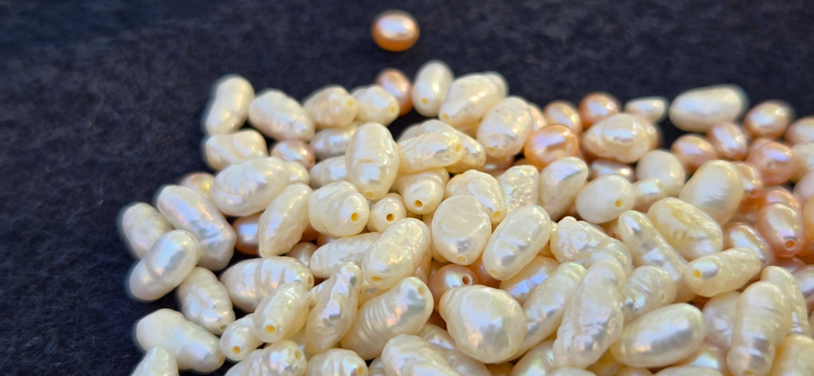 Vtg Lot of 50 Gram Genuine Freshwater Pink Biwa Natural Pearl Rice Baroque Beads
