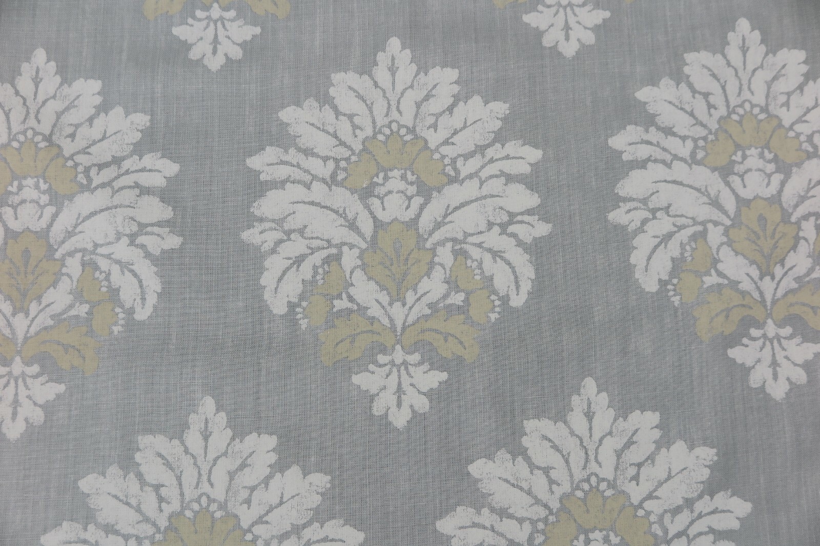 COLEFAX AND FOWLER CURTAIN FABRIC “Buckland” 2.8 METRES 100% LINEN AQUA