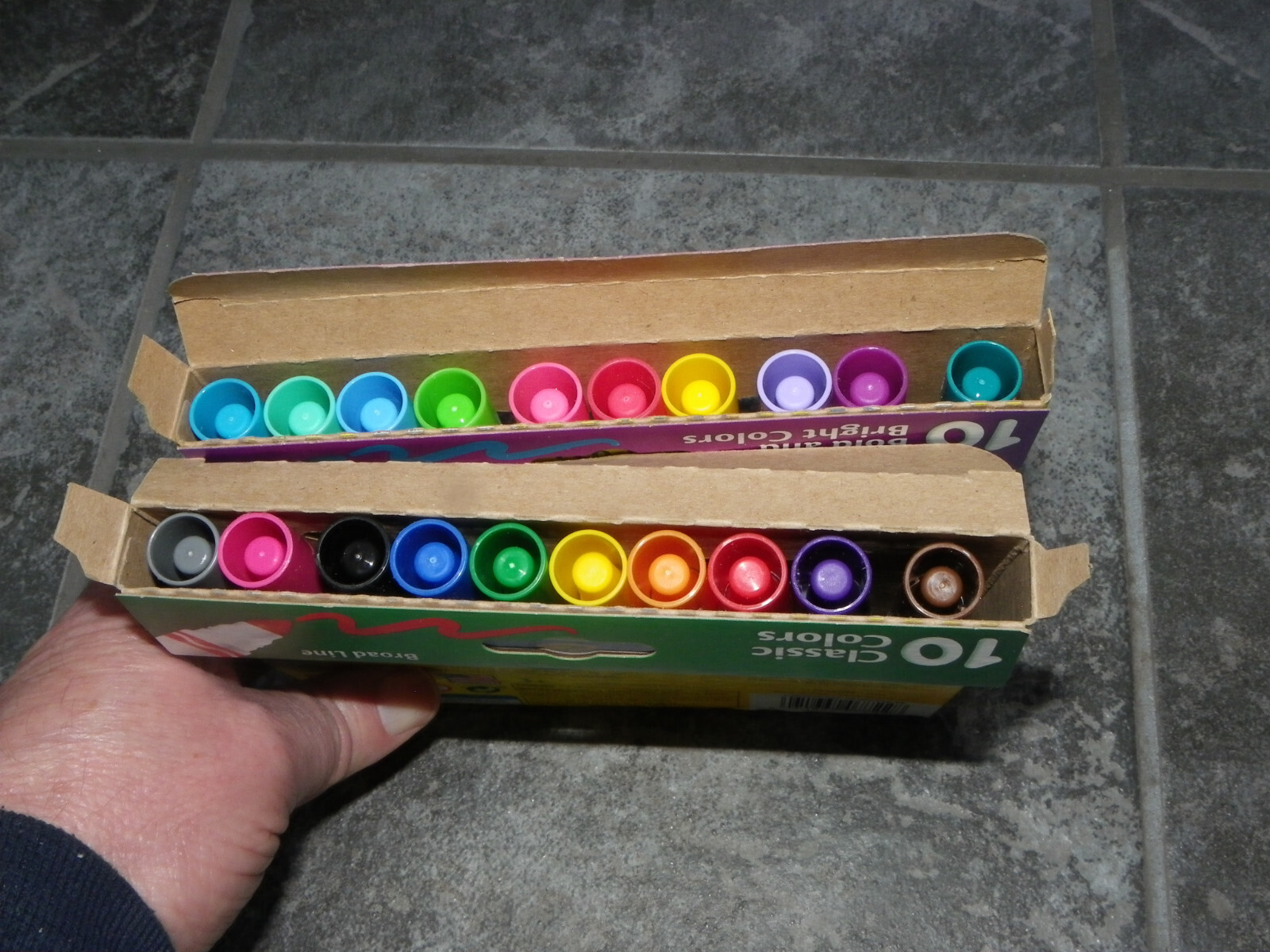 Jordan Mark Art Set-Colored Pencils-Pastels-Paints +20 Crayola Broadline Markers