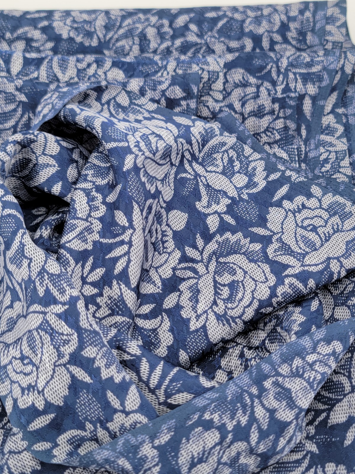 Navy Blue White Silver Floral Pattern Fabric Thin Sheer Like Thin 46″x74″ Yard