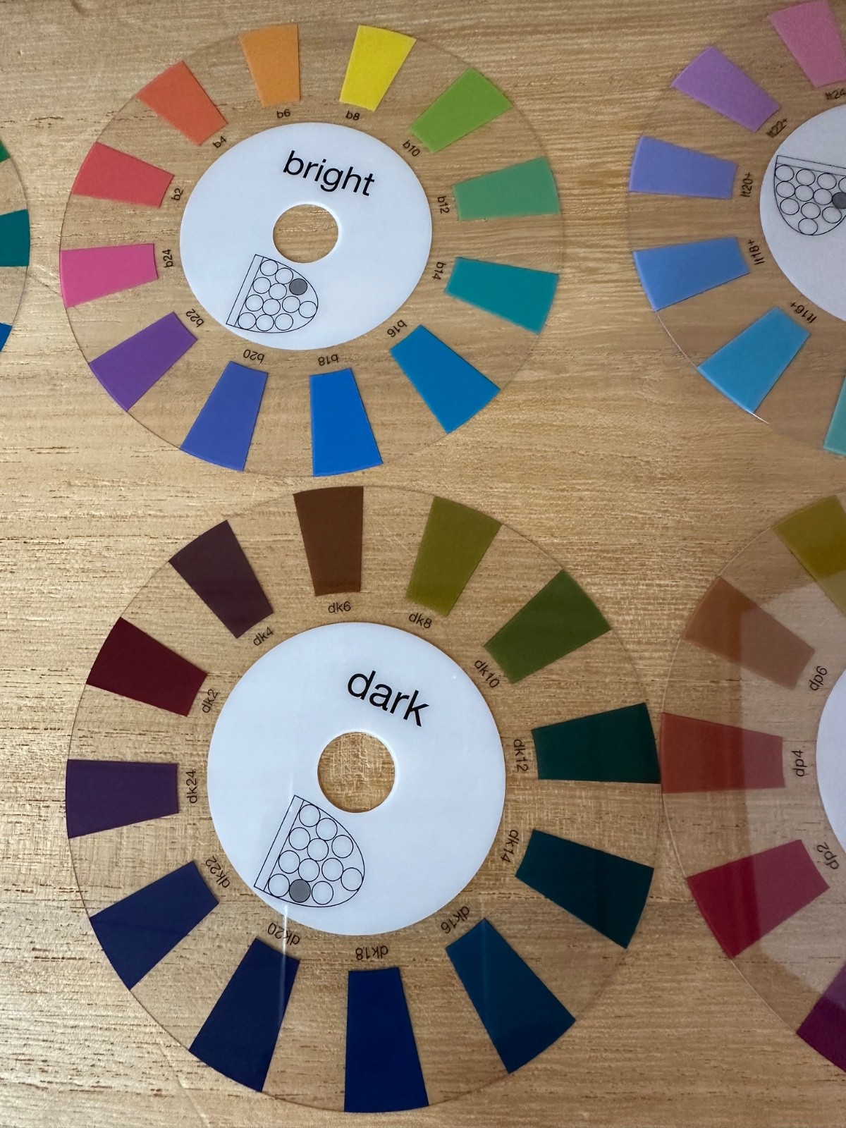 Japanese PCCS Color Tone Circle 11 Transparent Discs 132 Colors with Pouch Japan