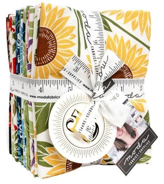 Moda Garden Series Fat Quarter Bundle, 17pc, Sunflower Floral, 3320AB, F16