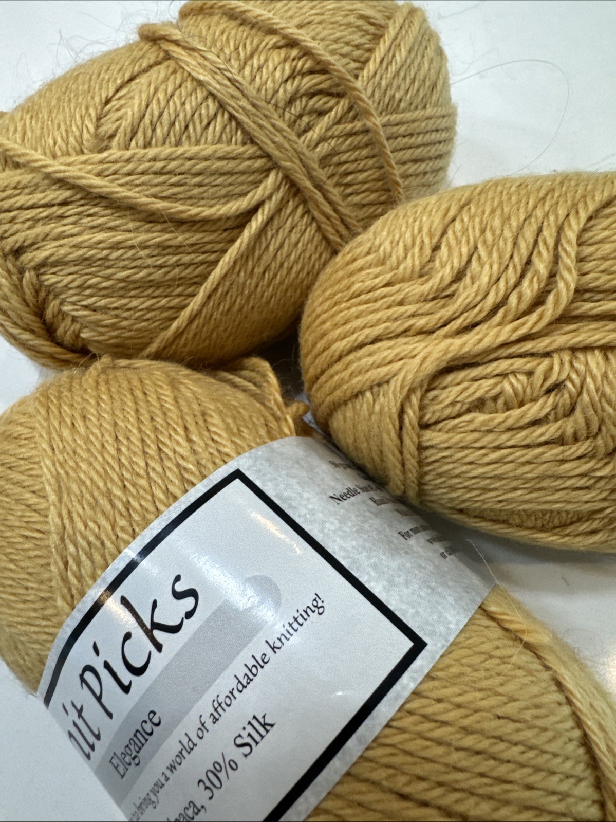 Knit picks Elegance Yarn 144 grams/Daisy – Alpaca/Silk Blend