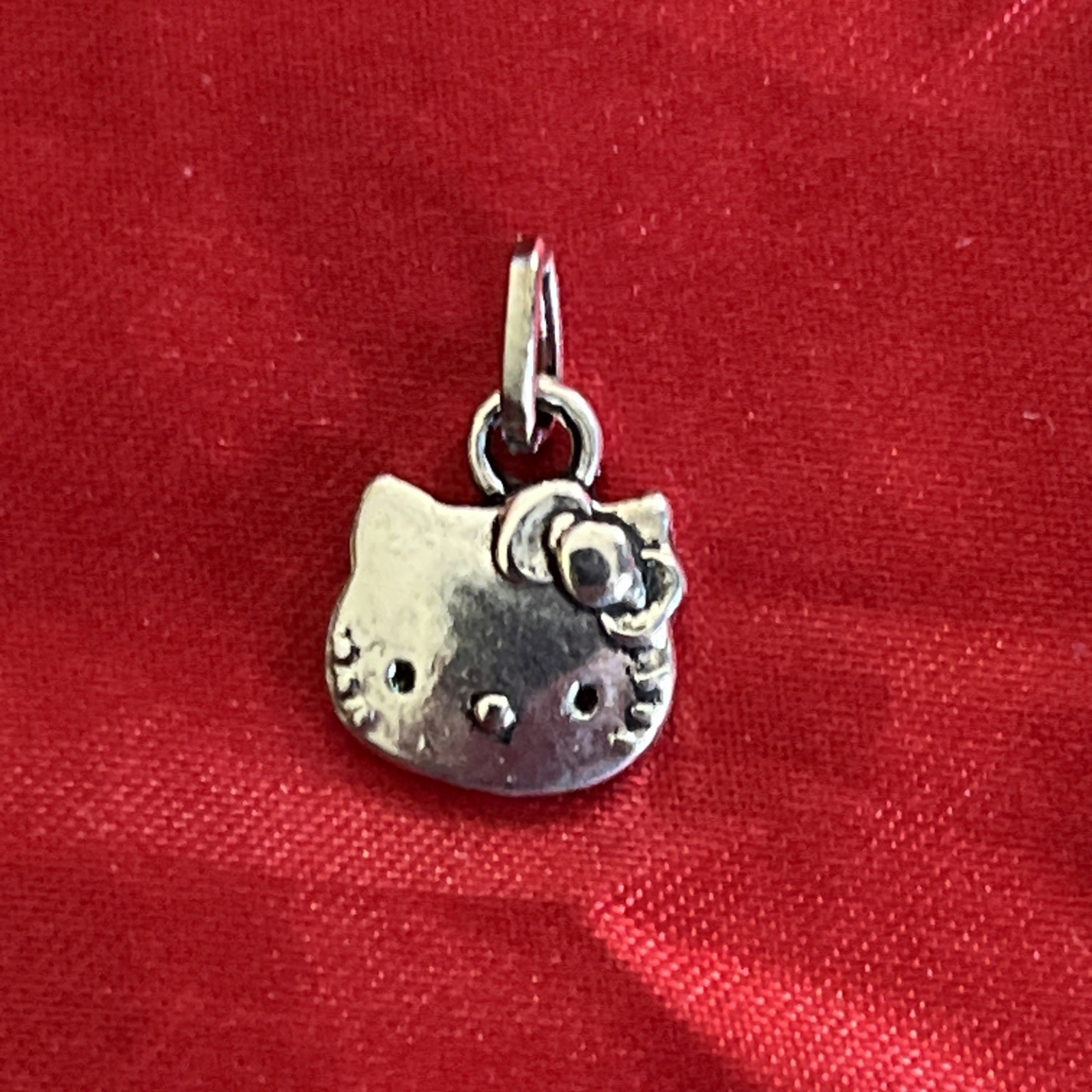 W/LOOP PETITE HELLO KITTY CAT HEAD SILVER TIBETAN TINY CHARM BRACELET NECKLACES