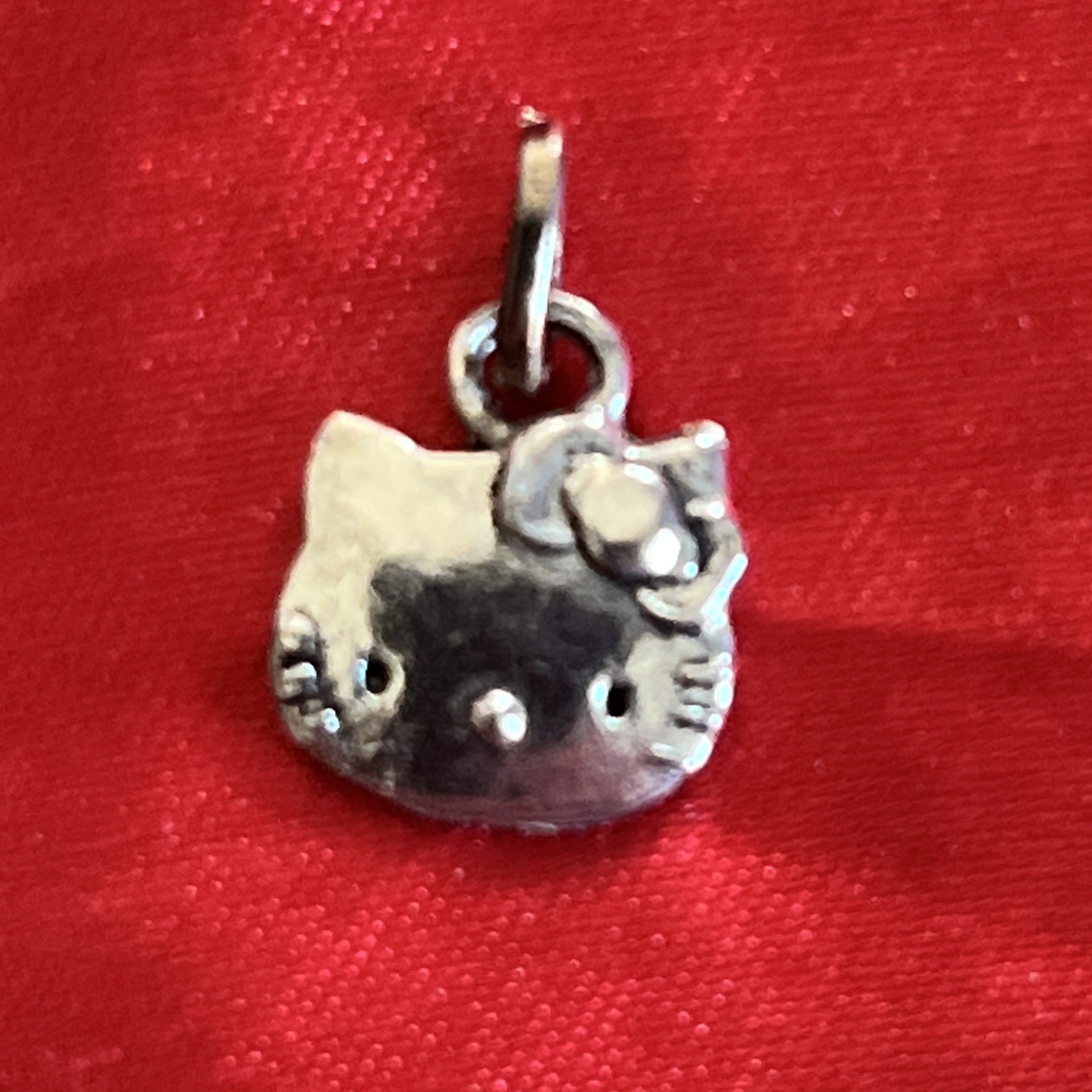 W/LOOP PETITE HELLO KITTY CAT HEAD SILVER TIBETAN TINY CHARM BRACELET NECKLACES