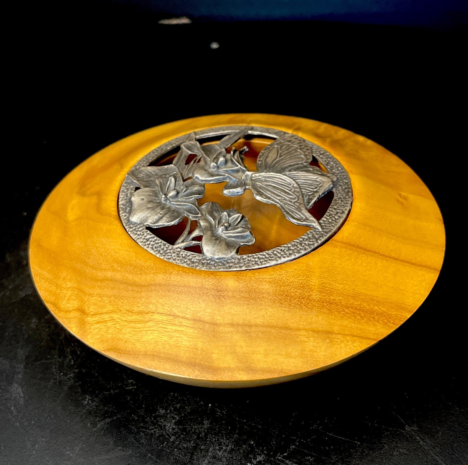 Handcrafted Camphor Laurel Wood Potpourri Bowl Butterfly Pewter Lid Australia