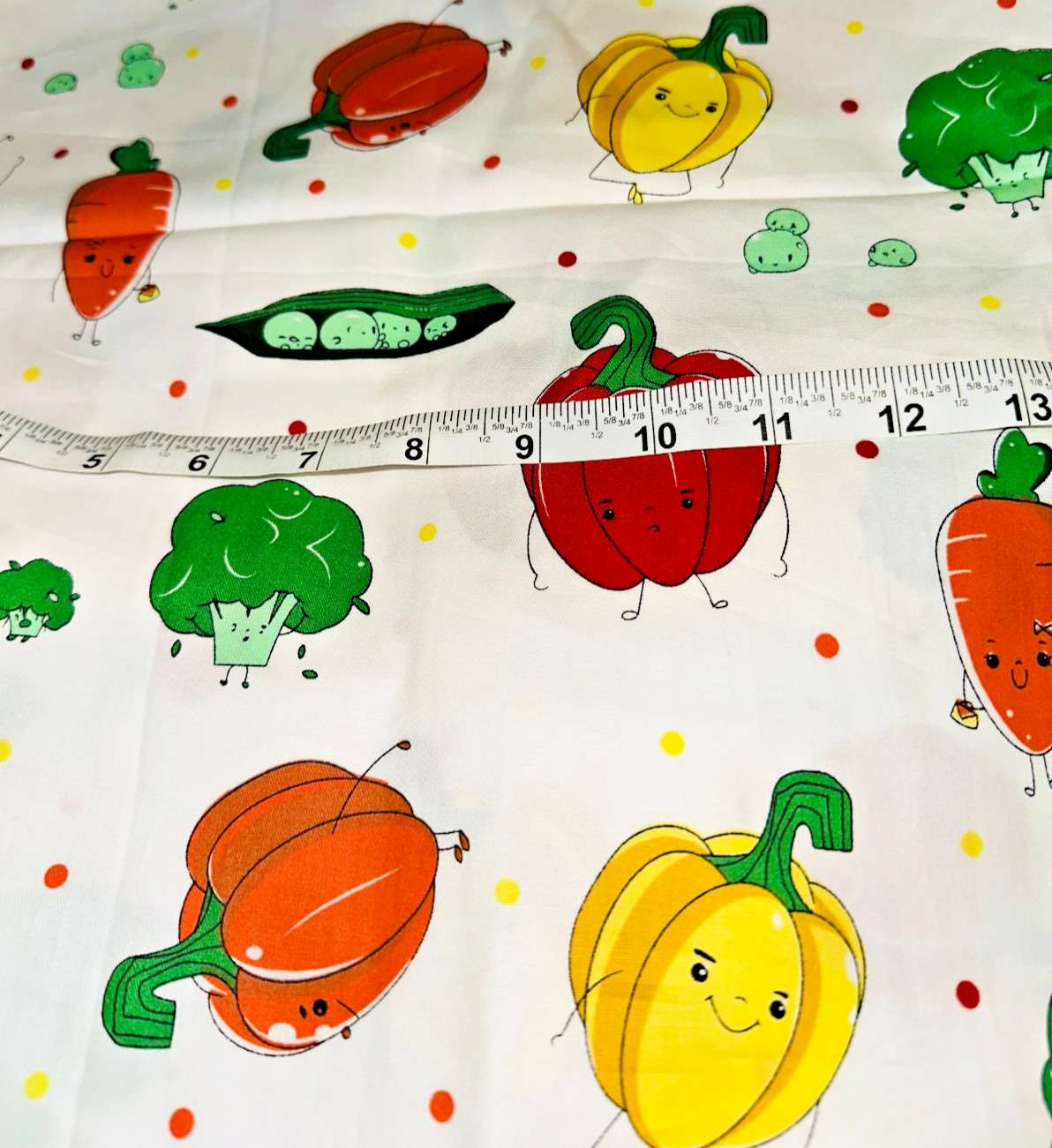 Hengli Happy Veggie Broccoli Carrot Bell Pepper Peas Fabric Cotton 36″ x 60″ BTY
