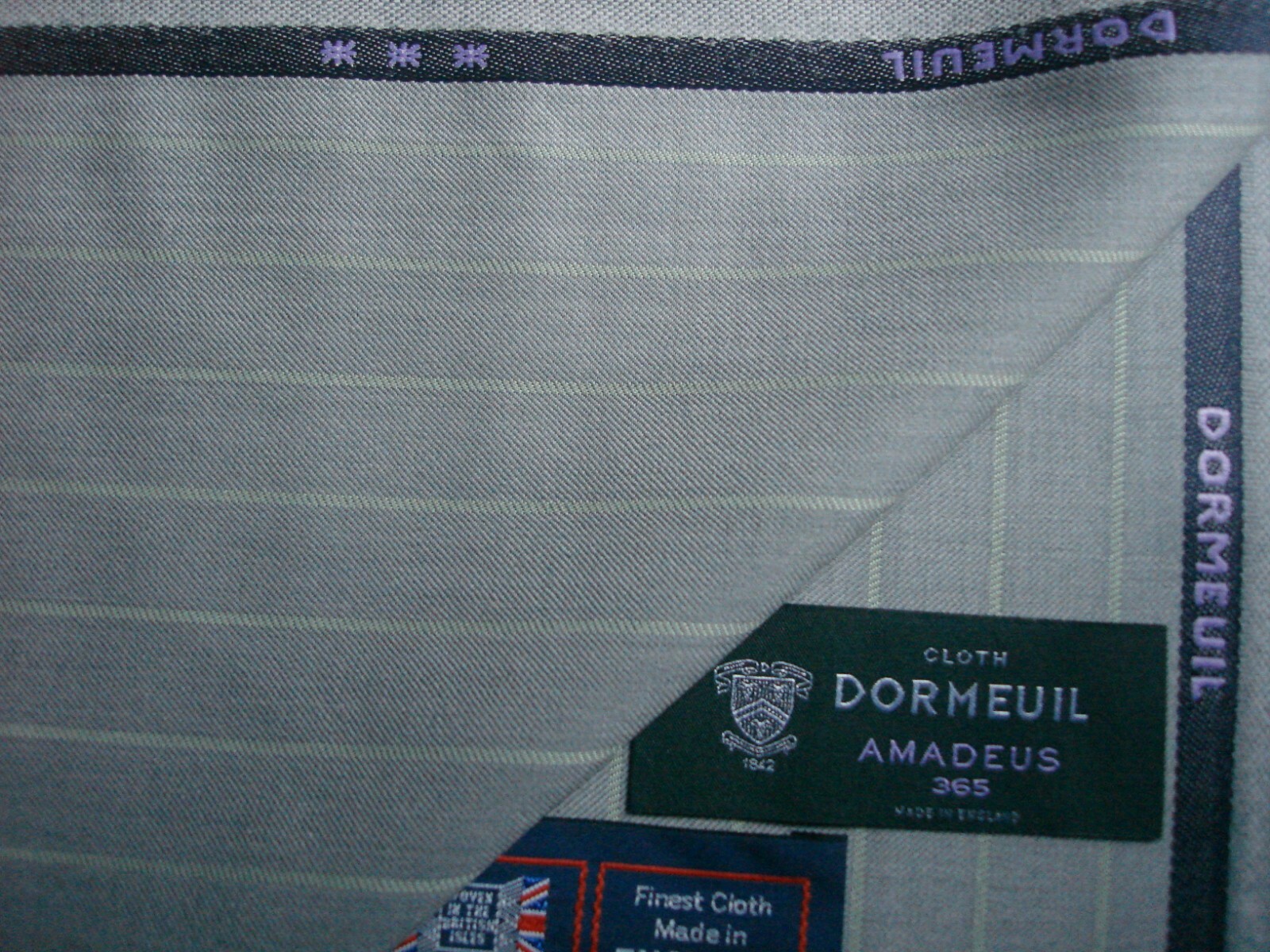DORMEUIL 100% WOOL WORSTED SUITING FABRIC Amadeus 365 MADE IN ENGLAND – 1.0 m.