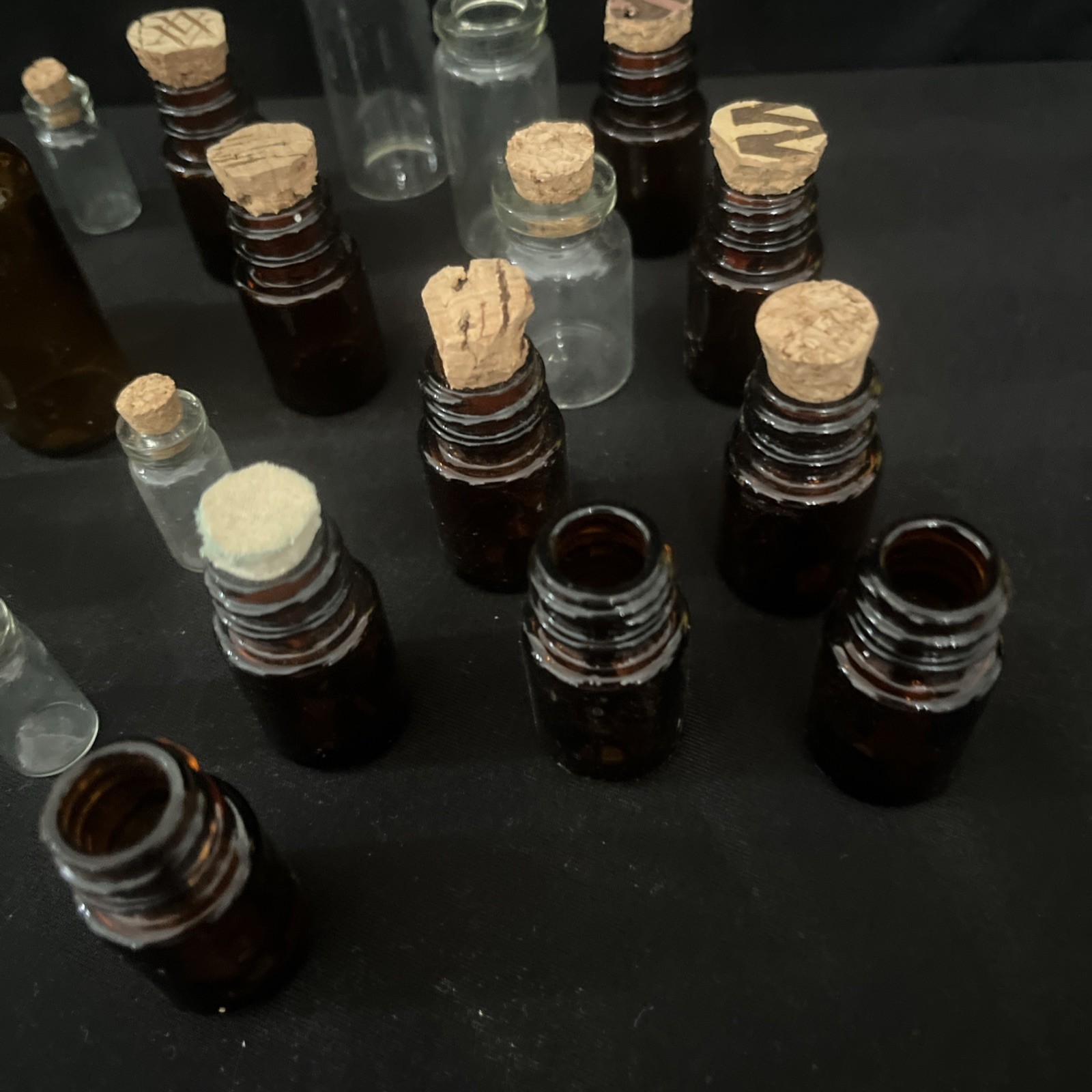 Bulk Lot 24 Mini Glass Bottles Vials Cork Top Apothecary Amber Clear Craft DIY