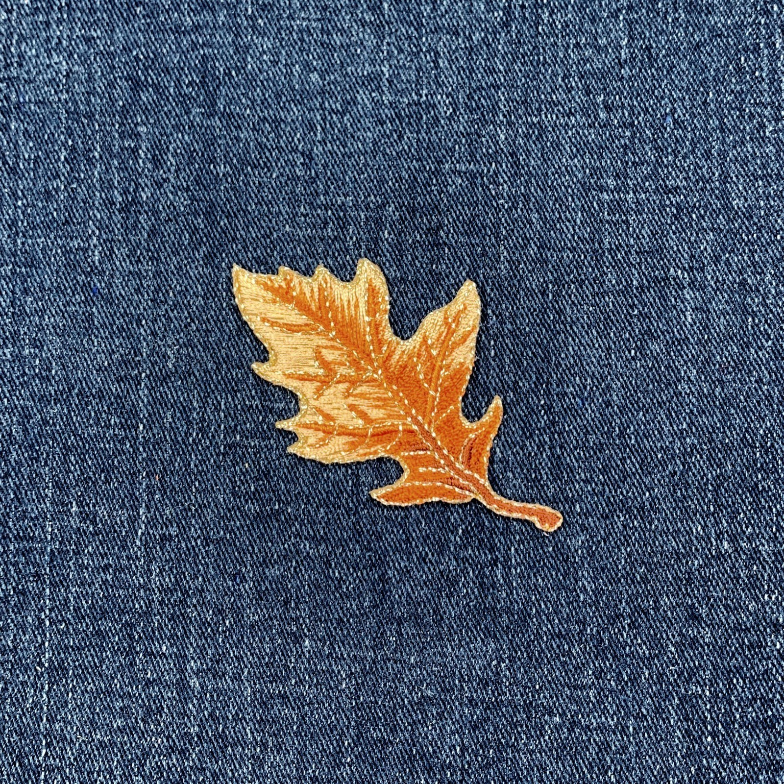 Oak Leaf Applique Patch – Embroidered Tan Autumn Fall Badge 2-7/8″ (Iron On)