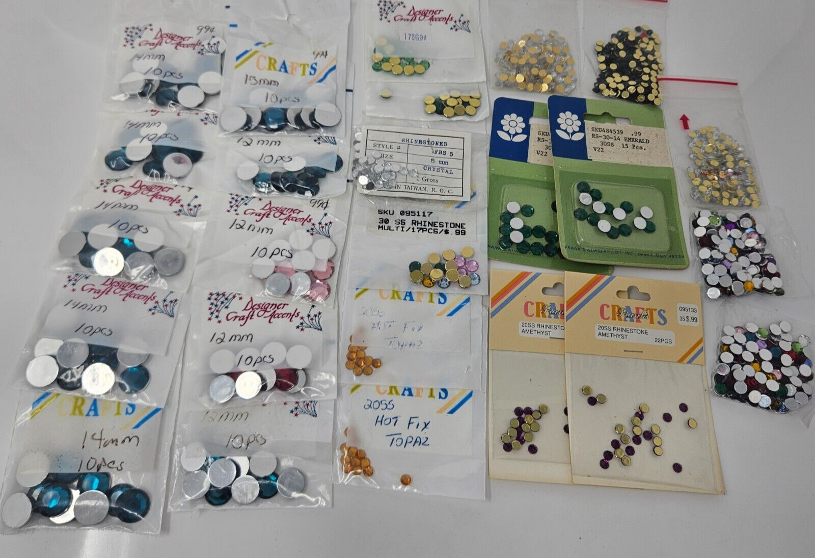 Lot of 25 Packs Assorted Vintage Glue-On Jewels Rhinestones Sewing Crafts