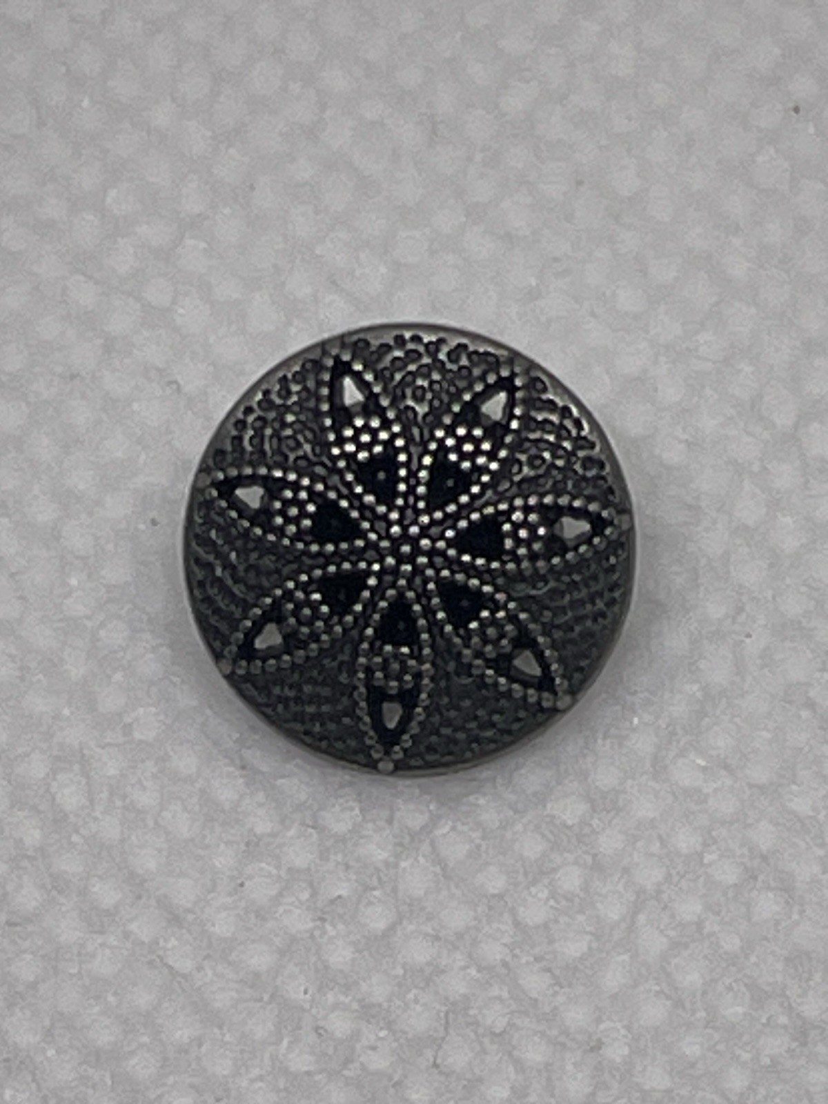 Star Anise Pierced Carved Gunmetal Color Shank Replacement Button Size 1/2″ M13
