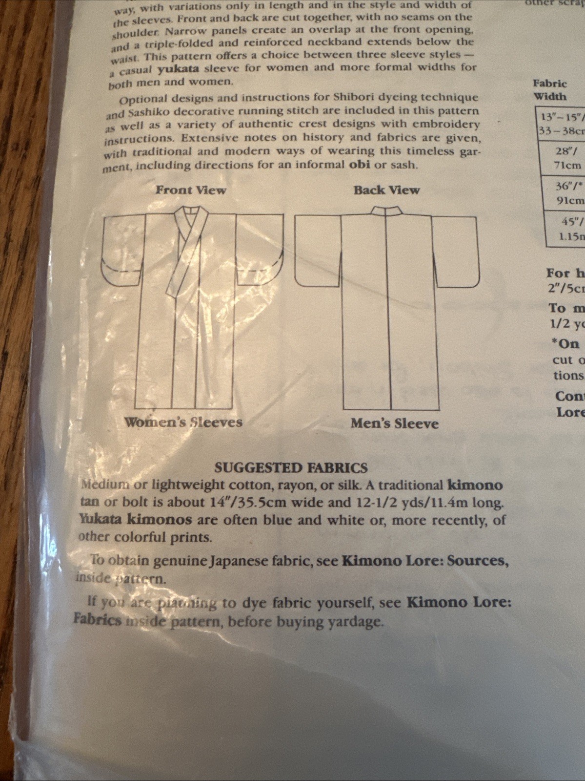 FOLKWEAR PATTERN #113 – JAPANESE KIMONO – NEW UNCUT FACTORY FOLDED – UNISEX