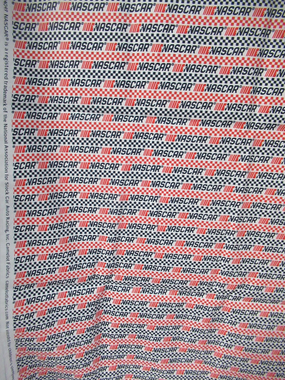 NASCAR Car Auto Racing Red/Black/White Cotton Fabric SBTY X 44″W NEW