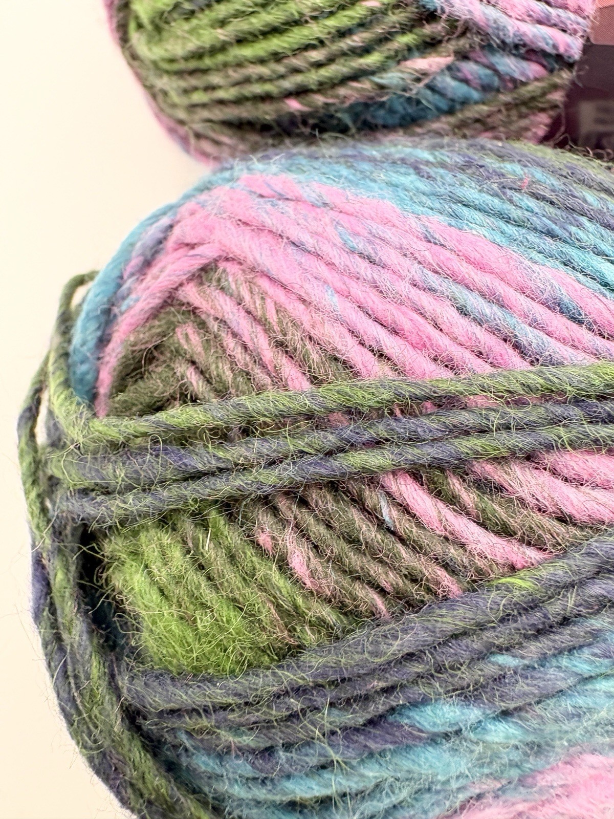 Lot of 2 Bernat Mosaic Acrylic Worsted ‘Aura’ 209yd Twisted