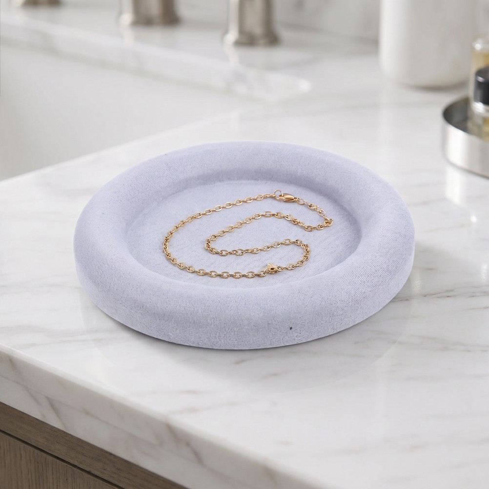 Round Jewelry Display Plate with Wrinkle Resistant Velvet Surface Light Grey