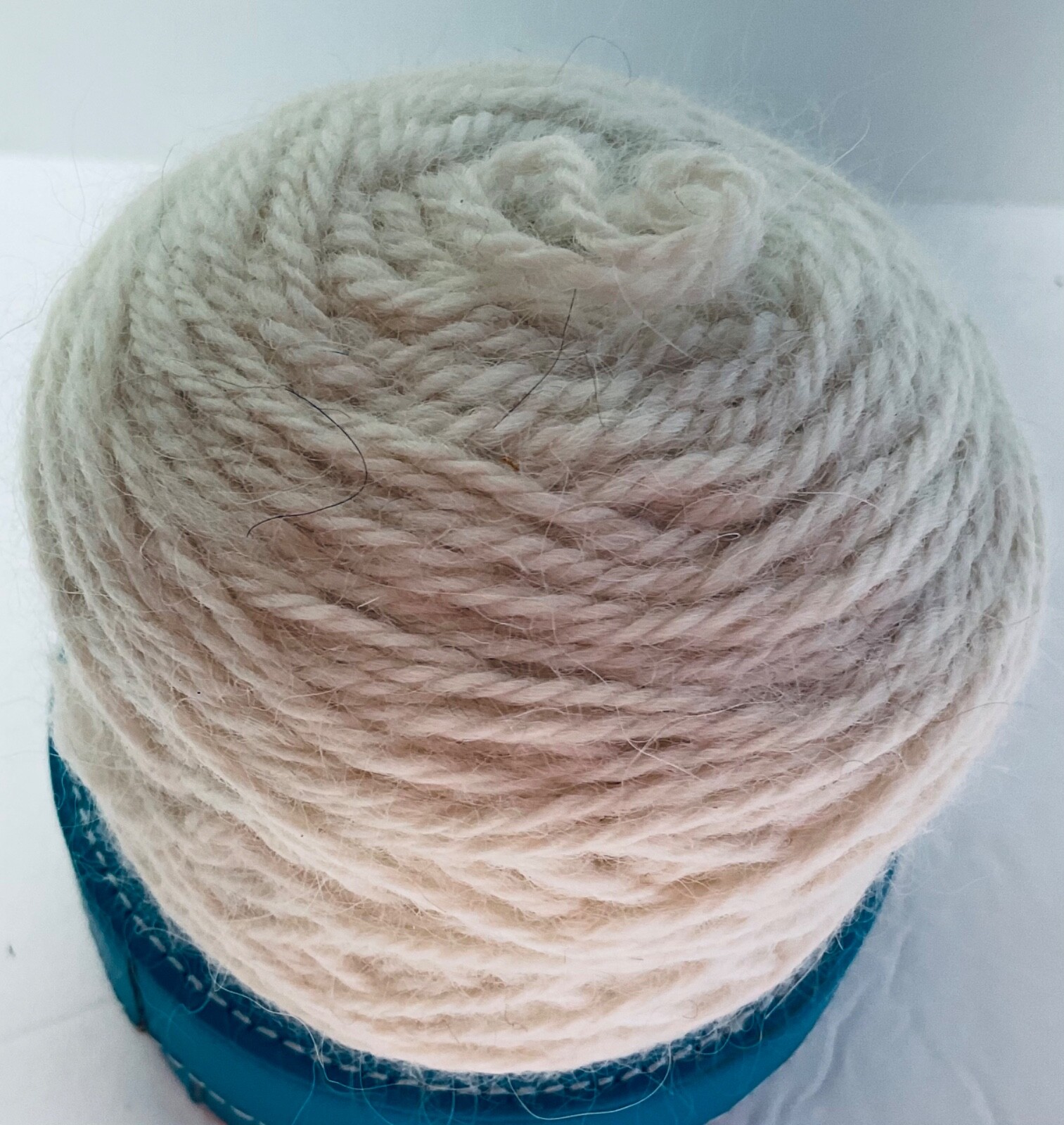 Merino Wool/Kid Mohair NewYarn Unit of 1Wound BallNo Label Worsted145 Yards #2