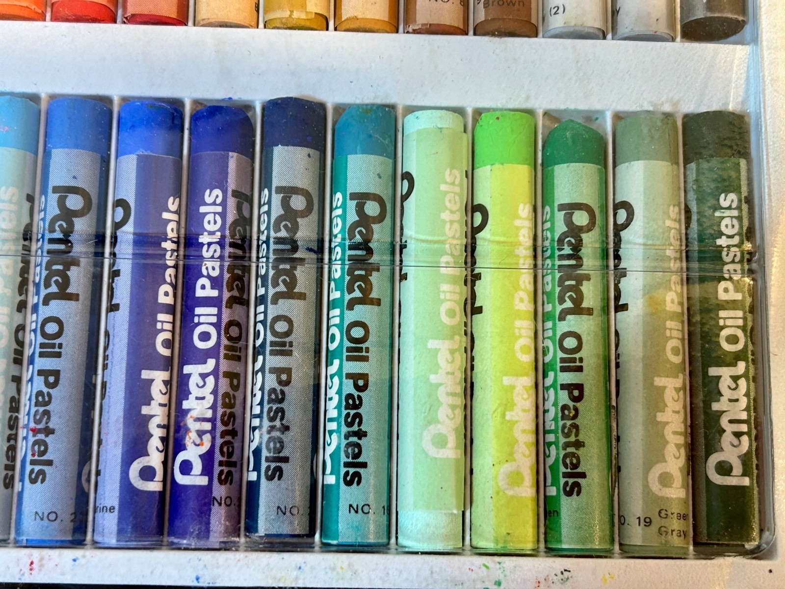 Pentel Oil Pastels – Regular Size 36 Colors – PHN-36 – Vibrant Colors