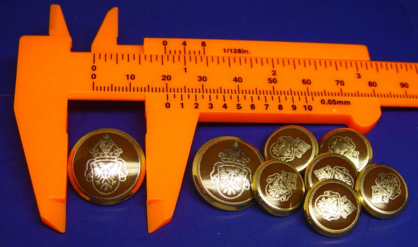 UNKNOWN BRAND replacement button 8 gold tone metal w/brown enamel Good Used Cond