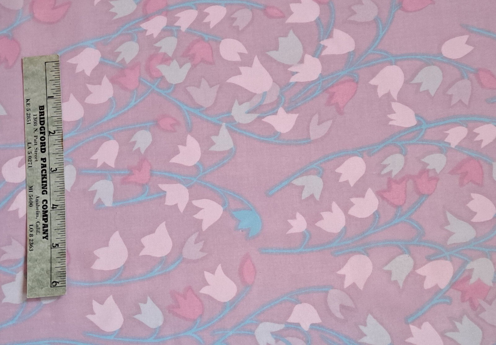 Vtg soft cotton-poly fabric in lavender, gray & turquoise 3.5 yds wrinkle-resist