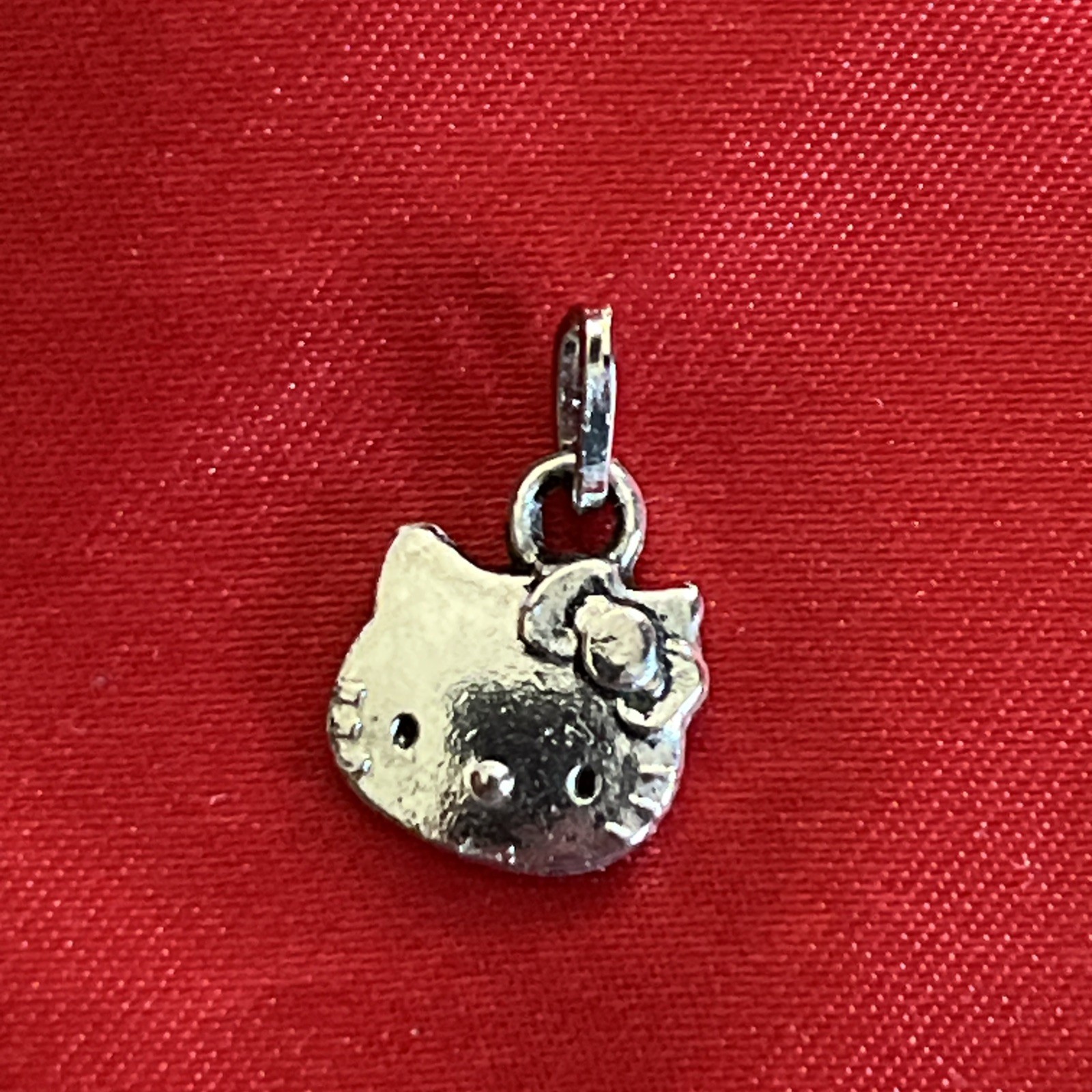 W/LOOP PETITE HELLO KITTY CAT HEAD SILVER TIBETAN TINY CHARM BRACELET NECKLACES