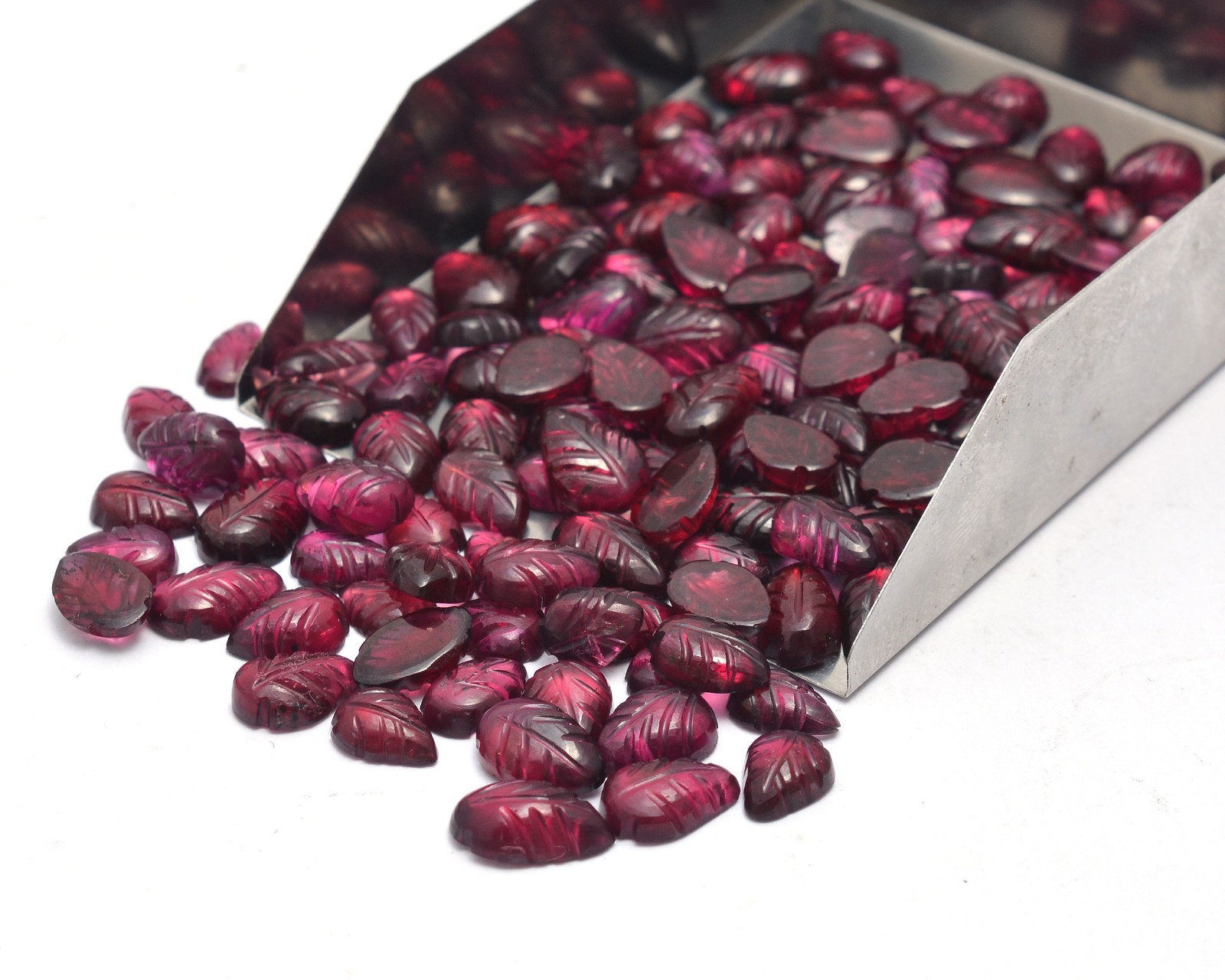 Rhodolite Garnet Carving Leaf Loose Gemstone, 7×5 mm To 10×7 mm, Red Garnet