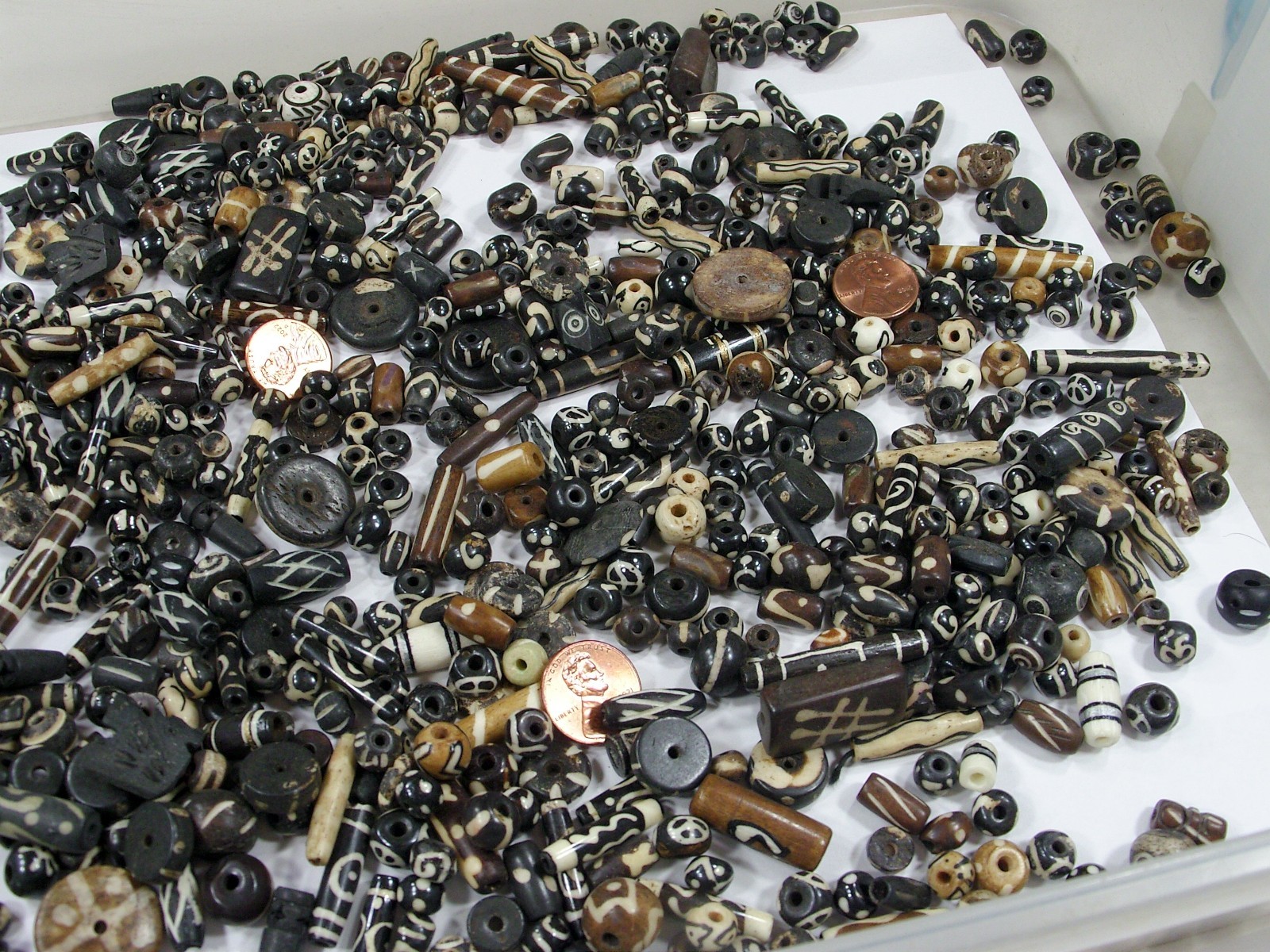 4 Pounds Assorted Water Buffalo Bone Beads / Scrap Pieces / Left Overs Bulk (Z1)