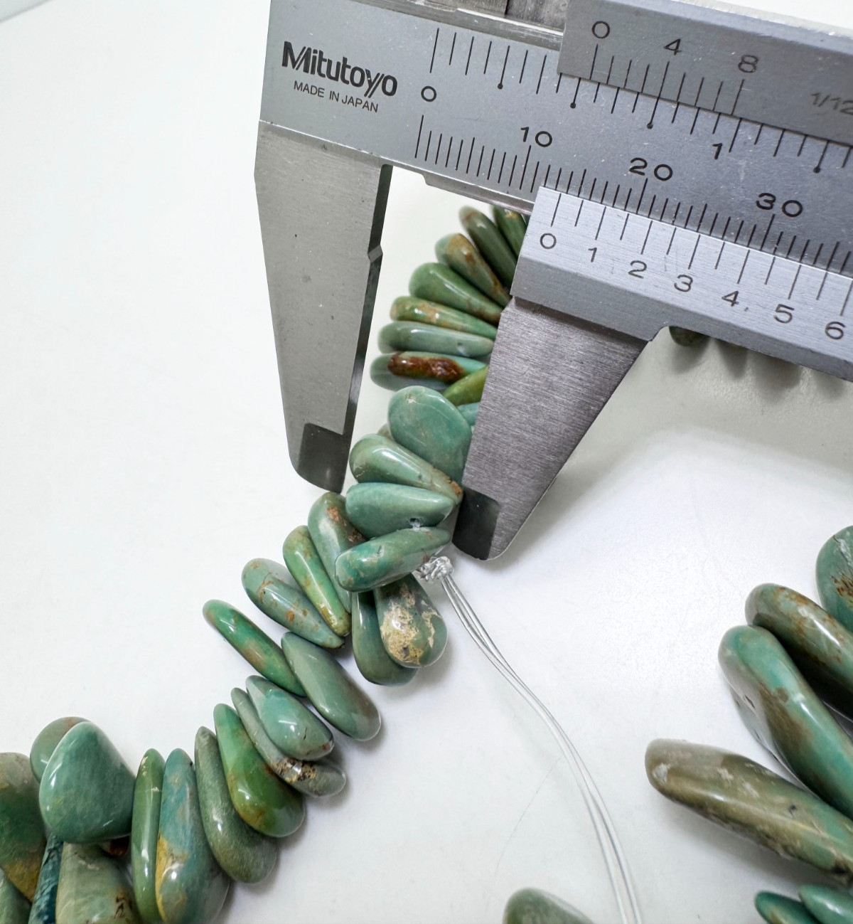 Natural Green Graduated Flat Back Pear Hubei Turquoise Gemstone Beads PGS370