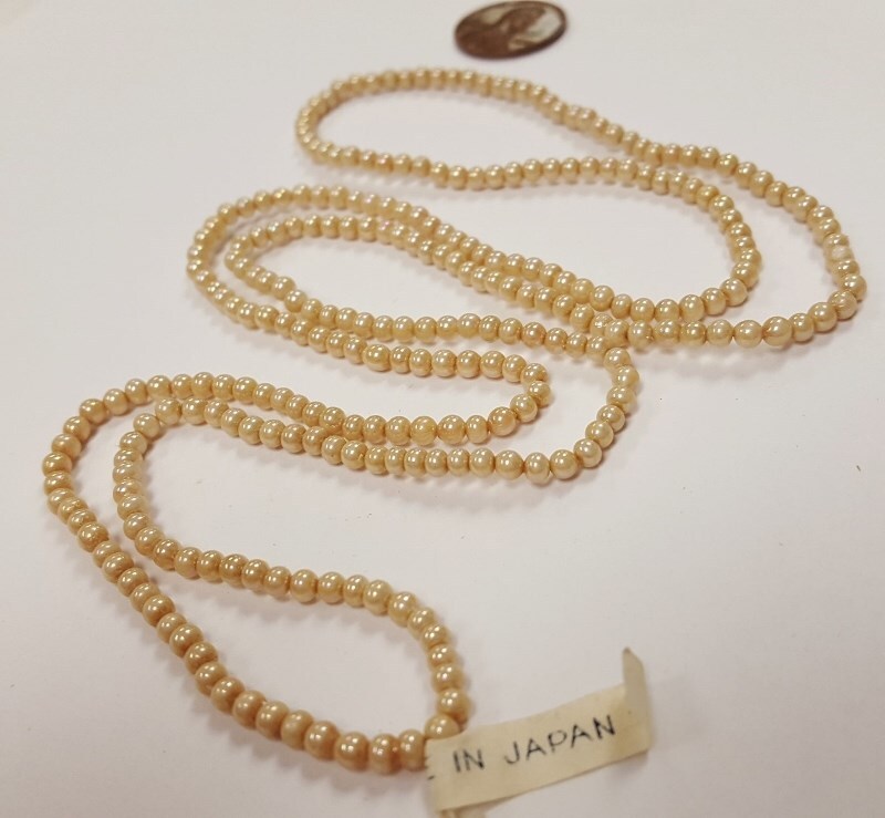 250 VINTAGE JAPANESE CHERRY BRAND GLASS BEIGE SATIN AB 3mm. ROUND BEADS 4723T